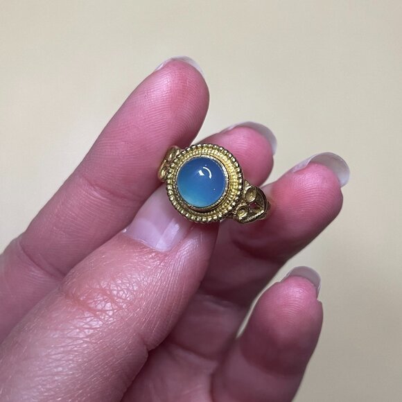 Handcrafted Vintage Blue Chalcedony Ring - Size 5.5 - Picture 4 of 8